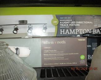 new in Box track lighting