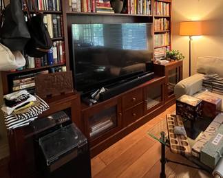 Entertainment & book cabinet