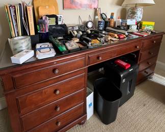 Desk & office supplies