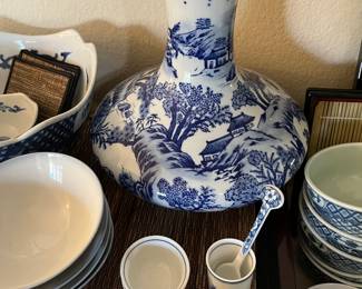 Assorted Asian ceramics