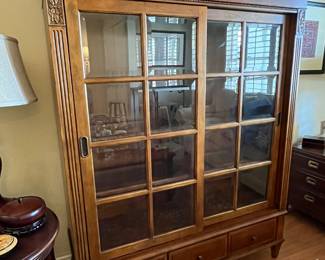 Display cabinet
