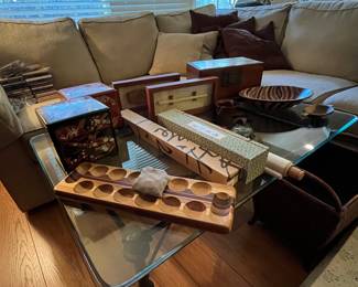 Furniture & accessories