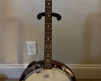 Vintage beginner’s banjo