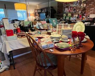 Tabletop dishware & accents