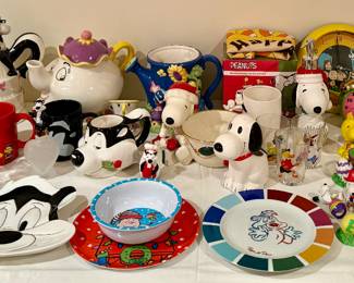 Vintage Pepe Le Pew & Snoopy Collectibles 