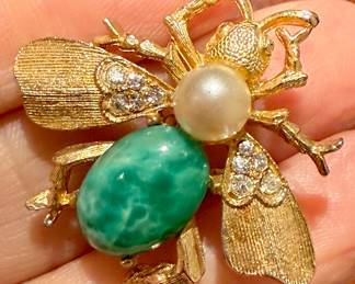 Bee Pin