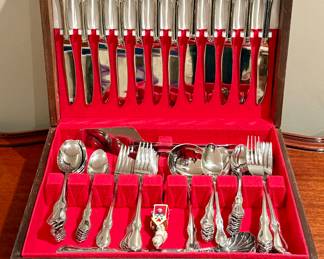 Silverplate Flatware Set