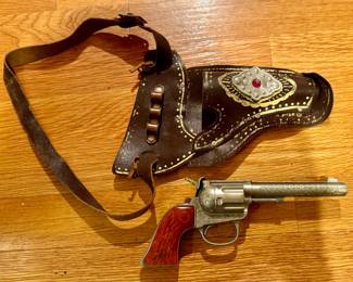 Hubley Toy Gun & Holster