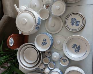 Pfaltzgraff Yorktowne