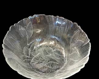 1970s Arcoroc Lotus Glass Round Bowl 