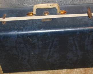 Vintage suitcase and train case