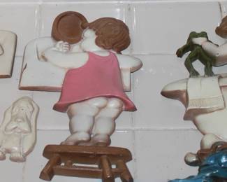 Vintage 1966 SEXTON USA 4-piece Boy/Girl/Tub/Dog bathroom cast metal wall art plagues
