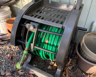 Heavy duty hose reel