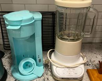 Kitchen small appliances 