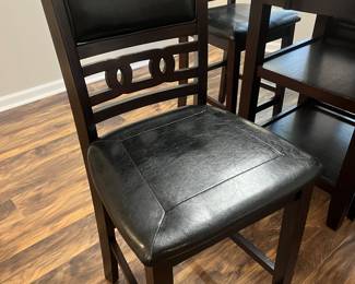 Picture of chair that goes with table