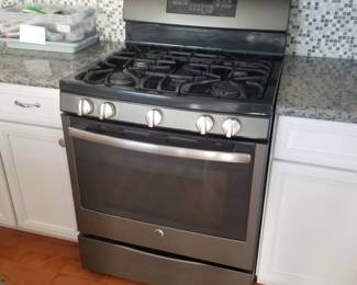 GE gas range