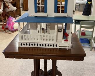 Doll House fully furnished