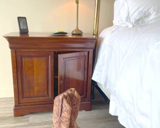 french end tables and matching dressers