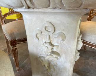 dining table pedestal detail