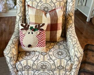 Upholstered Swivel chair