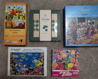 Puzzles 3 Basket Stand