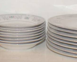 Crown Ming Jian Shiang Fine China Set