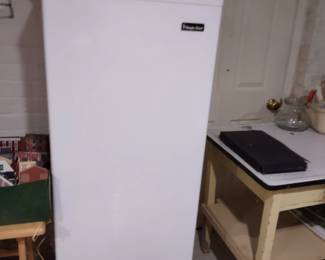 Magic Chef Freezer