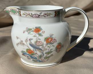 English made Wedgwood Kutani Crane 32-ounce pitcher.