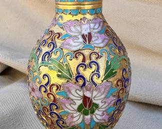 Small cloisonné vase.