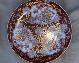 Gold Imari plate.