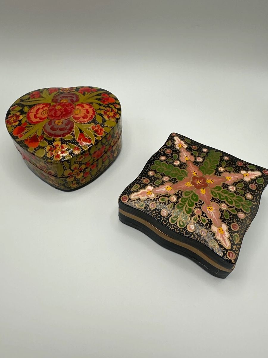 Silverwood Antique Collector Estate Downsizing... starts on 10/21/2024