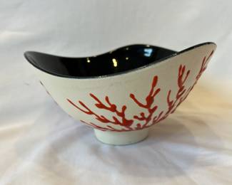 Vintage bowls - this one is handmade from Italy.