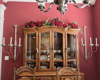 Pair of large sconces that can be electrified 