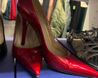 Sz 8.5 Stuart Weitzman Red Patent Pumps