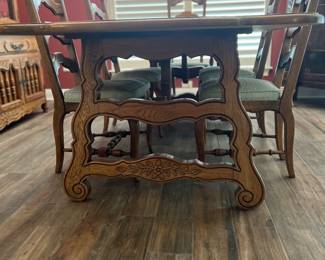 Thomasville French Country Oak Dining Table , 6 chairs and china cabinet