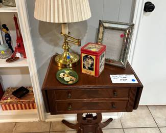 Harp Table, Decor, Lamp