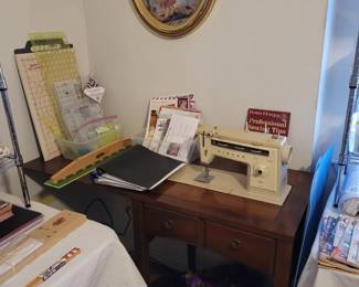 Singer Sewing Machine & Cabinet