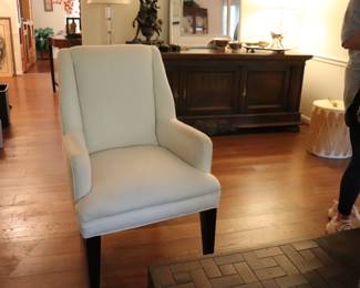 2 White Side Occasion Chairs 