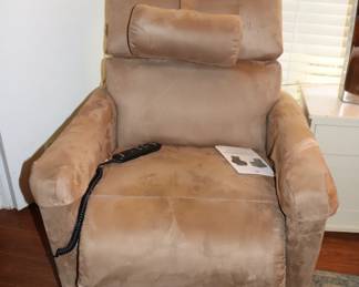 LifeChair Zero Gravity Lift Chair  Relax the Back 