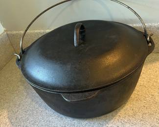 Cast Iron Dutch Oven,