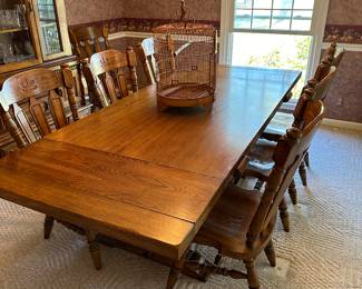 Circa 1976 oak farm table