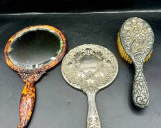 (3) Vintage Vanity Items
