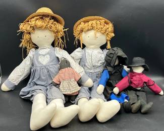 (5) Cloth Dolls
