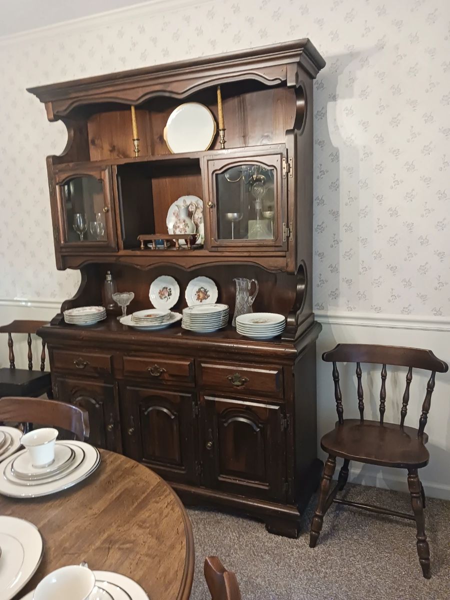 One Day Estate Sale On Parkland Drive in Florence starts on 10/23/2024