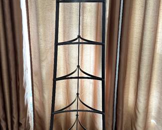 Gourmet 8-tier cookware stand