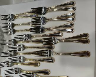 Pfaltzgraff gold accent stainless flatware