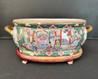 Chinese famille rose porcelain Koi fish bowl