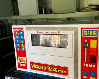 Watch it bake oven for the up and coming chef kiddos