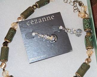 Green Necklace and Earrings 