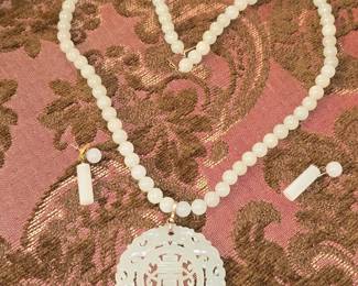 This is a beautiful green jade Necklace and Pair of Earrings 